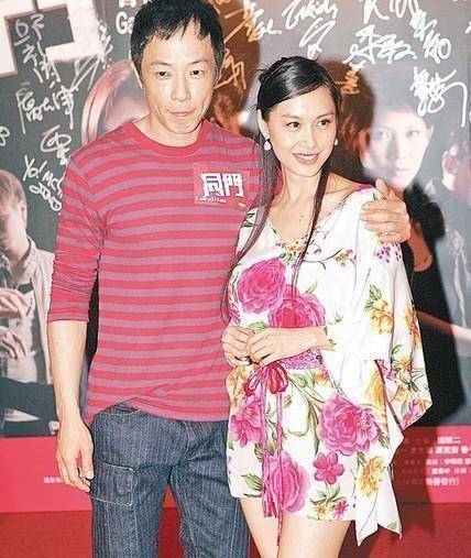 网友好奇朱茵女儿的长相,看了正面照后:这就是翻版"紫霞仙子"_黄贯中