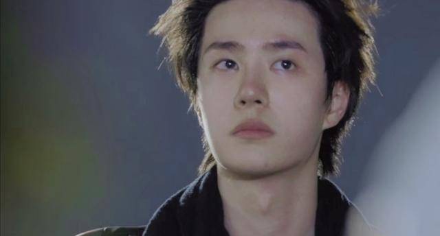 但是不得不说,也是相当专业了,看来王一博私下也是没少练啊,乐乐在