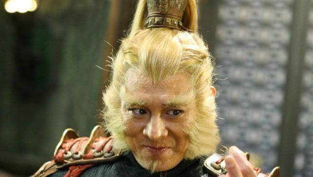 王宁在剧中饰演孙小圣,是斗战胜佛的猴子猴孙,面对千年一遇的天煞浩劫