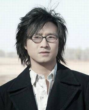 汪峰:纵使头条虐我千百遍,我也待它如初恋;汪峰定律永不破灭.