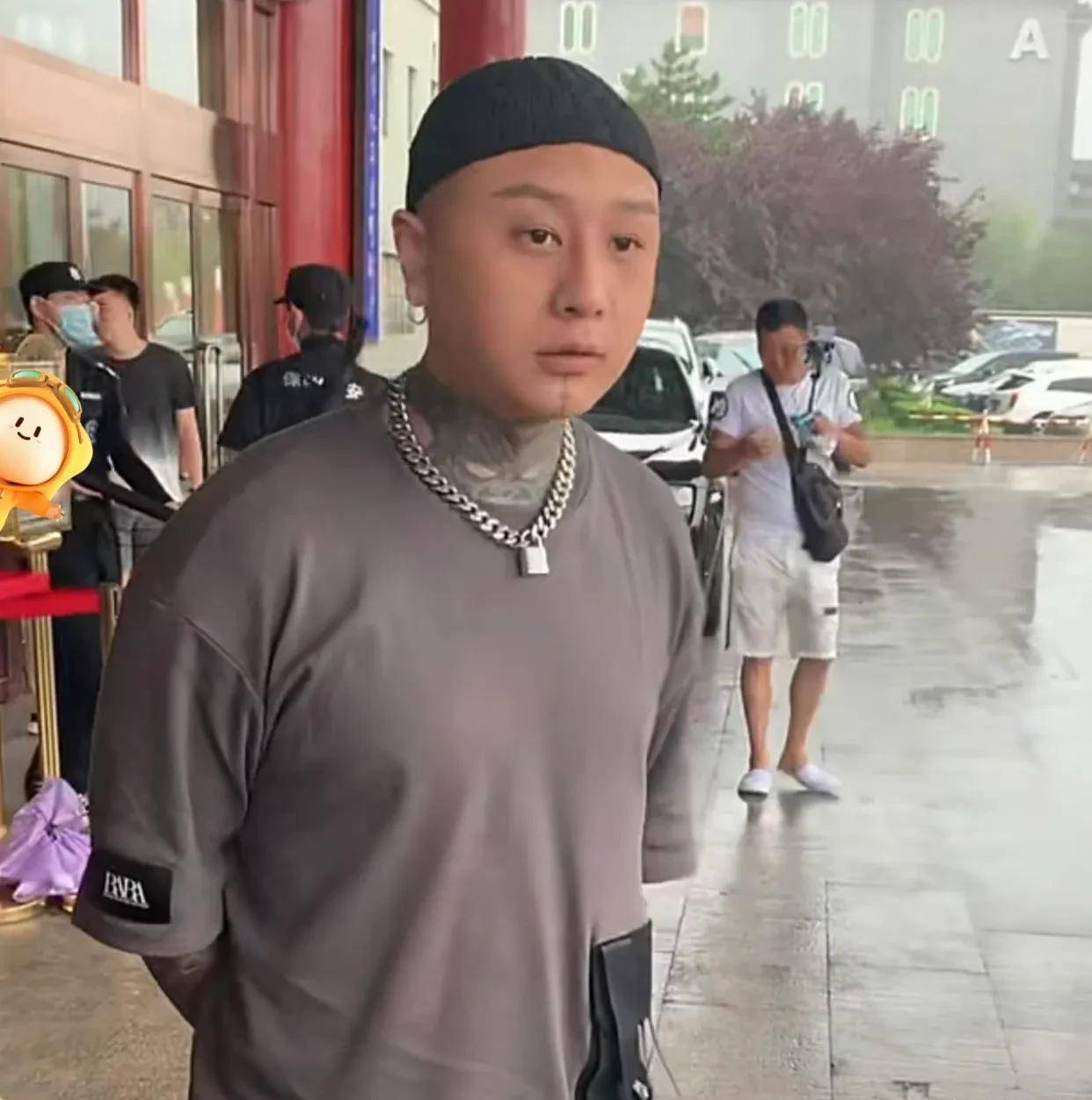 于是就有了六宗欺压辛巴和方丈的故事,那么今天我们就来说说娱乐搞笑