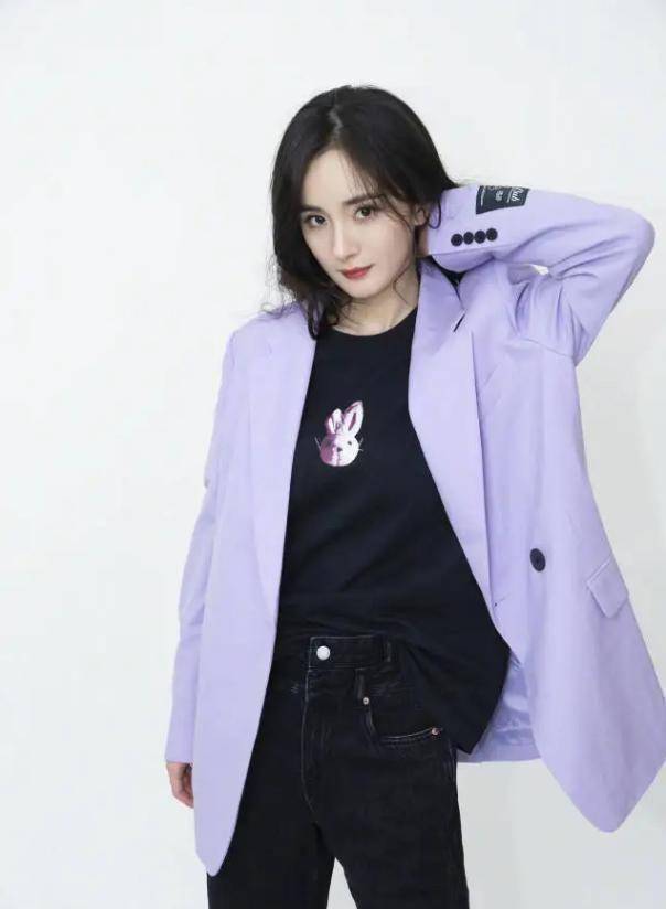 杨幂的腿被上帝吻过?