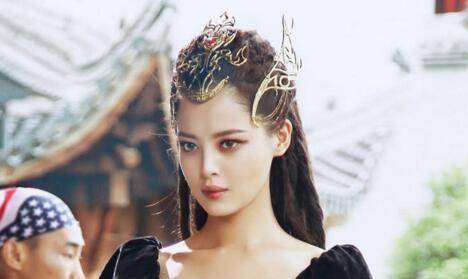 有一种惊艳叫娜扎变成美杜莎,颠覆之前小雪形象完爆剧版辛芷蕾_作品