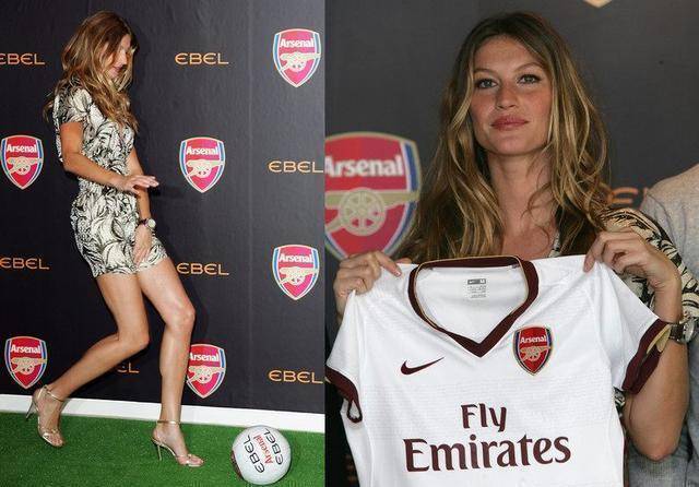 如何看待当红女星黄小蕾化身足球宝贝的事情,我想应该是真球迷!