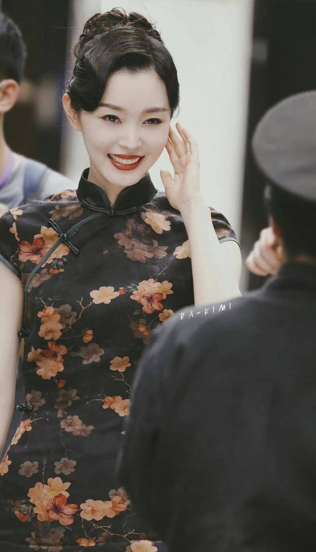 有一种惊艳叫宋轶穿旗袍_曼丽_清纯_气质