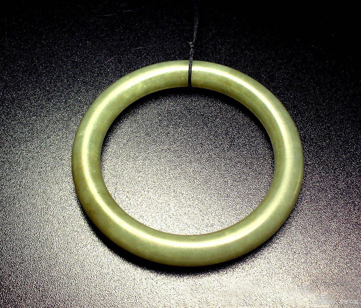 钰福莱珠宝:带你了解蓝田缠丝玉_蛇纹石_纹路_光泽