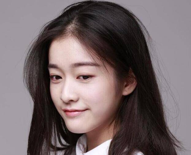 易烊千玺,蔡徐坤,杨洋等都被张雪迎给蹭过.