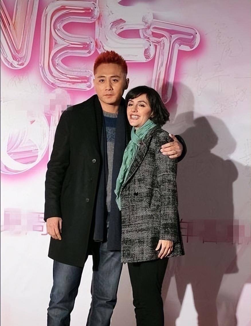 妻子美丽贤惠,为他生儿育女下厨做饭,刘烨真是好福气_影戏_俞灏明