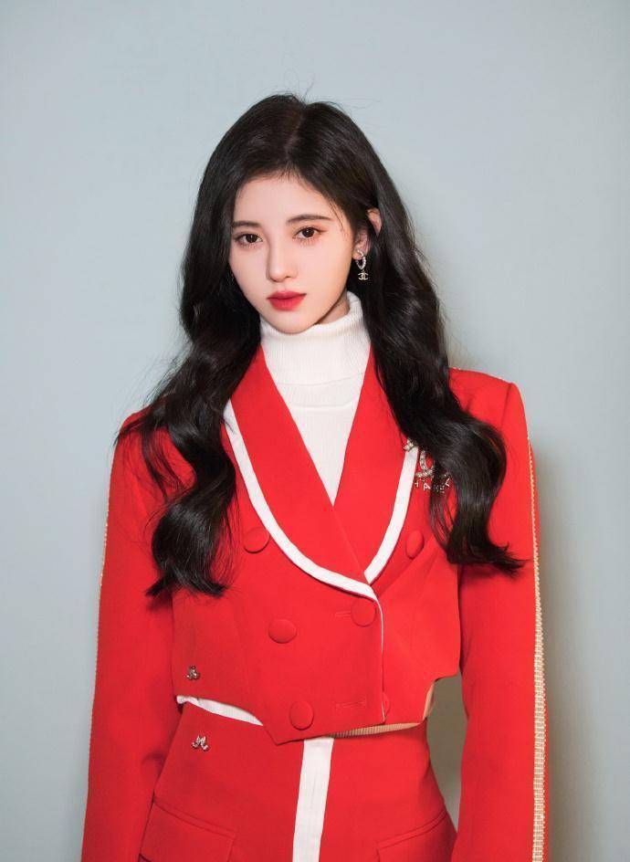 娱乐点评:杨幂,鞠婧祎,周冬雨,欧阳娜娜,孟美岐,宋茜_电影节_电视剧