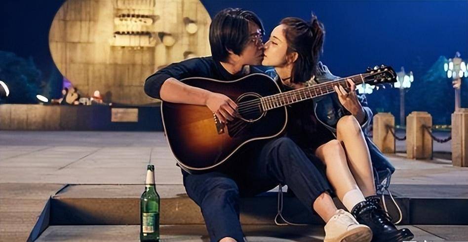 "古力娜扎:谈一场恋爱就被全网黑,她究竟做错了什么_网友_视频_张翰