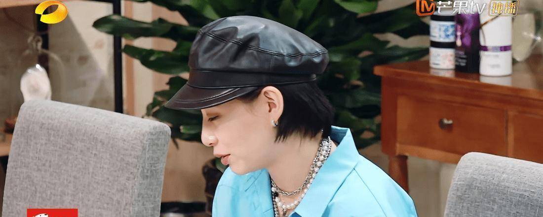 李斯丹妮自责抹泪,反省时刻还是来了_徐峥_姐姐_孟佳