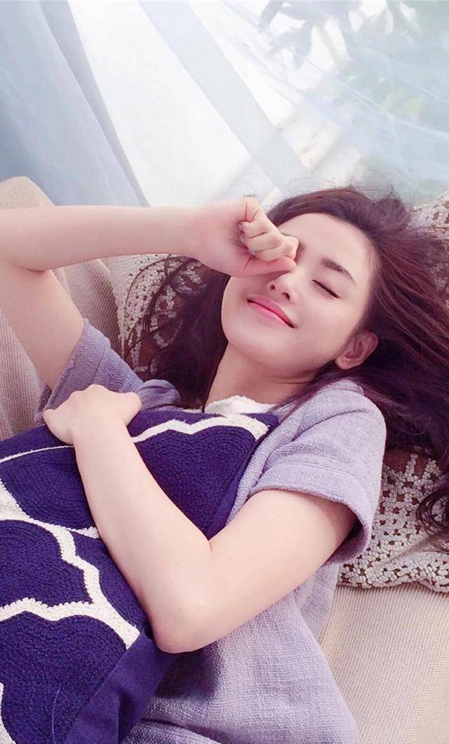 "世无其二"张天爱到底有多美?(多图)_成绩_年龄_作品