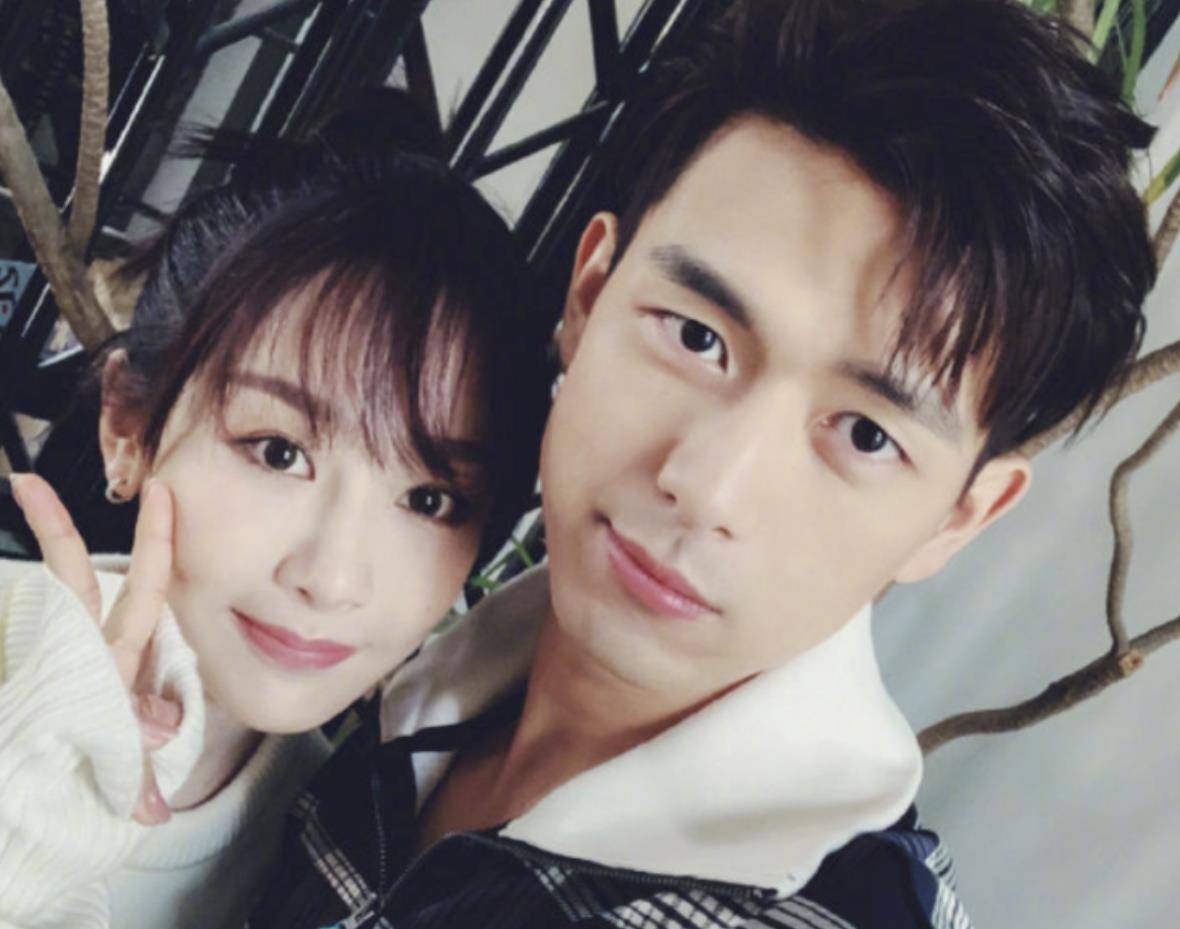 刘诗诗回眸惊艳_节目_cp_张艺兴