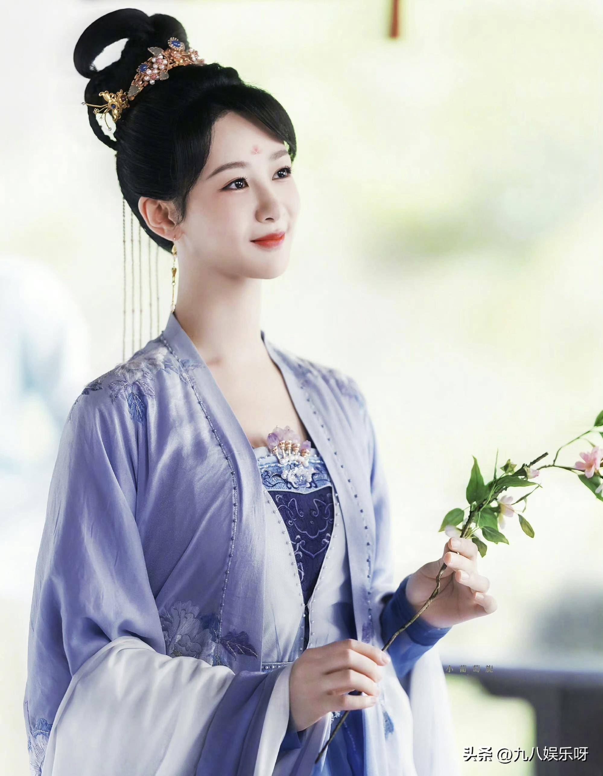 《长相思》大婚海报:一个女主,4个新郎,全网给杨紫找"新郎"_宣传_网友