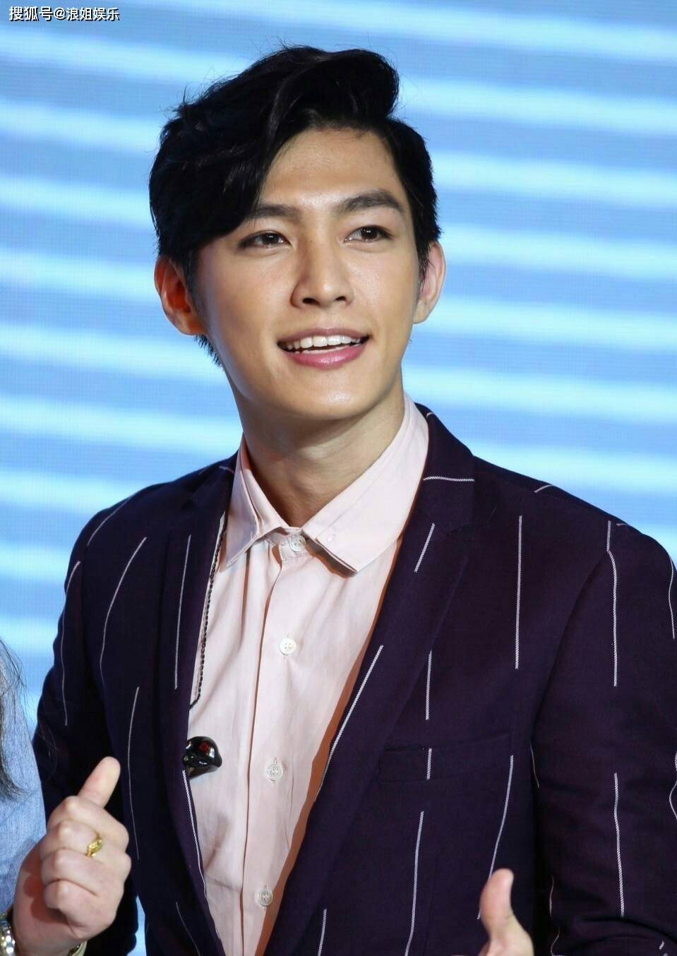 曝38岁台星炎亚纶骚扰未成年人!