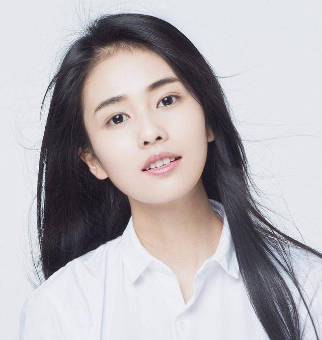 白鹿——高级甜美颜_面部_线条_鼻子