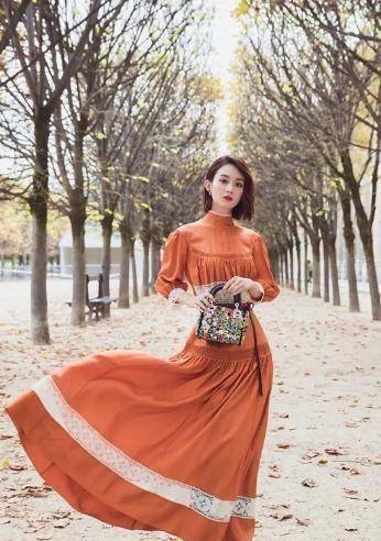 赵丽颖和baby罕见撞衫,两人一个太温婉,一个太俏皮_迪奥_感觉_大气