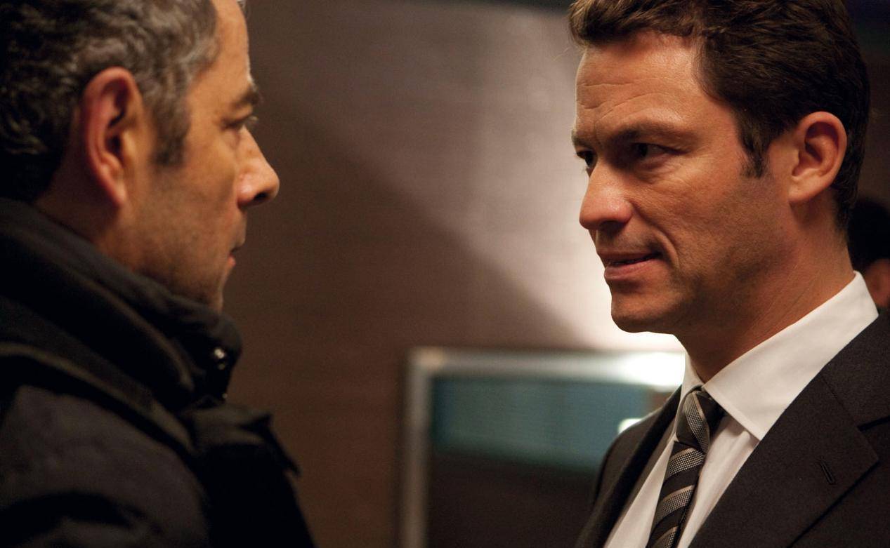 《憨豆特工2》是一部惊悚电影,从荒谬到胡说八道,坐在椅子上风驰如飞