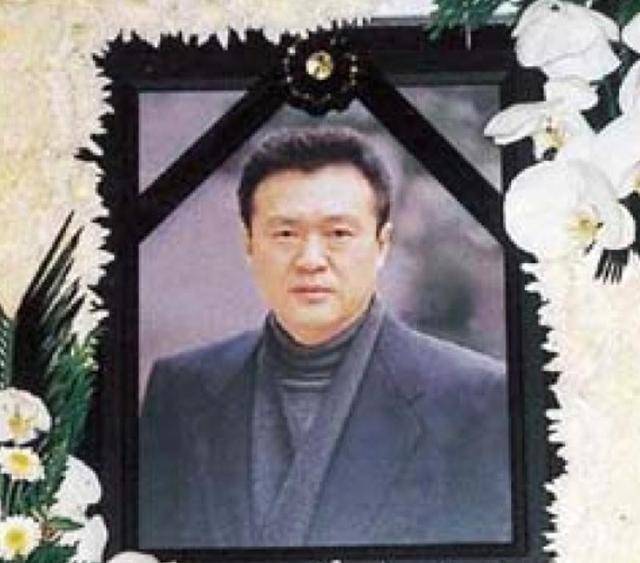 他是《澡堂老板家的男人们》里的二叔,患病6年坚持