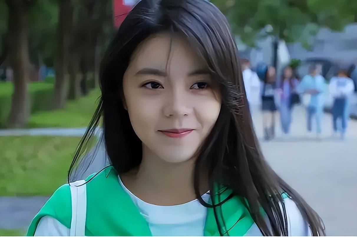 "赵今麦字体"走红,对比"杨颖字体"高下立见,难怪受老师喜爱_成绩_字迹