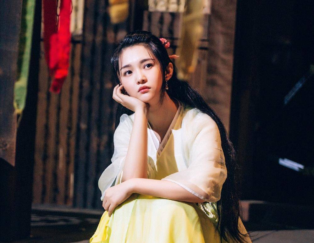 从粉丝变成闺蜜,挺身为杨紫作证的付柔美琦,究竟什么来历?