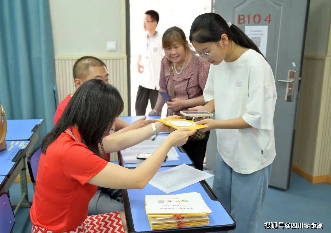 攜手,啟程 | 直擊綿陽南山中學新生報到現場_夢想_故事_山海