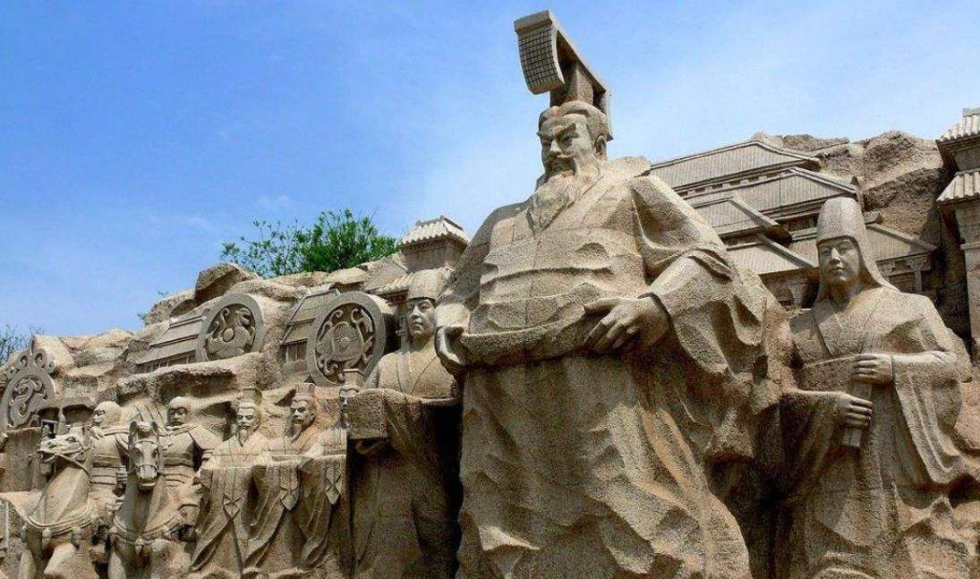 占有今广东,广西及周边广大的地盘,建都番禺,立国者赵佗是赵胡的祖父