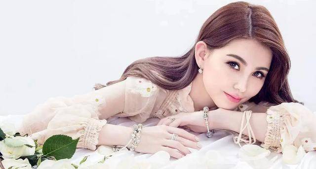 周杰伦不只是跳板,昆凌的野心,是想"复制"成第二个baby?