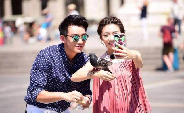 郑恺苗苗高调牵手:公开身份,是对一份感情的基本尊重_蔡依林_周杰伦