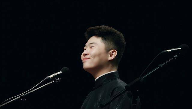 周九良——我也为你素手弹三弦_时候_相声_指甲