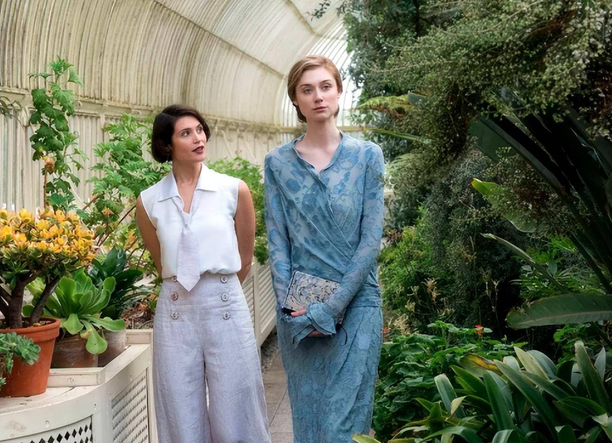 电影《薇塔与弗吉尼亚》主题音乐对故事情感的表达起到哪些作用?