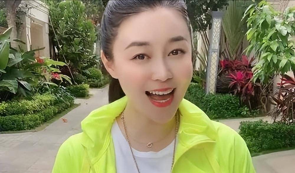 赵大叔弟子捧场豪车遍地,魏三放下过往_父亲_宋小宝_宋晓峰