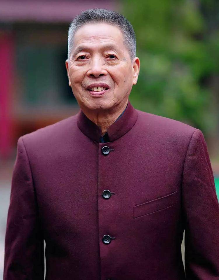 60,70岁的男人是"黑发"还是"白发"?