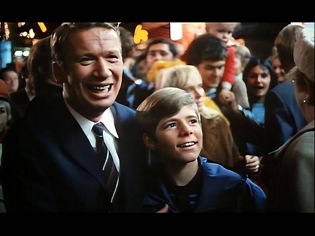 《英俊少年》:青春的脆弱与希望,你是否被其深深触动?