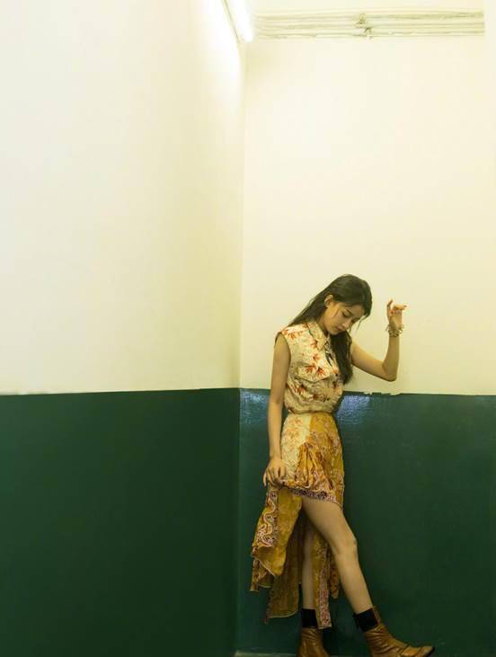 孙怡晒居家写真,"小娇妻意外撞衫倪妮,甜美感与高级感的碰撞_白色