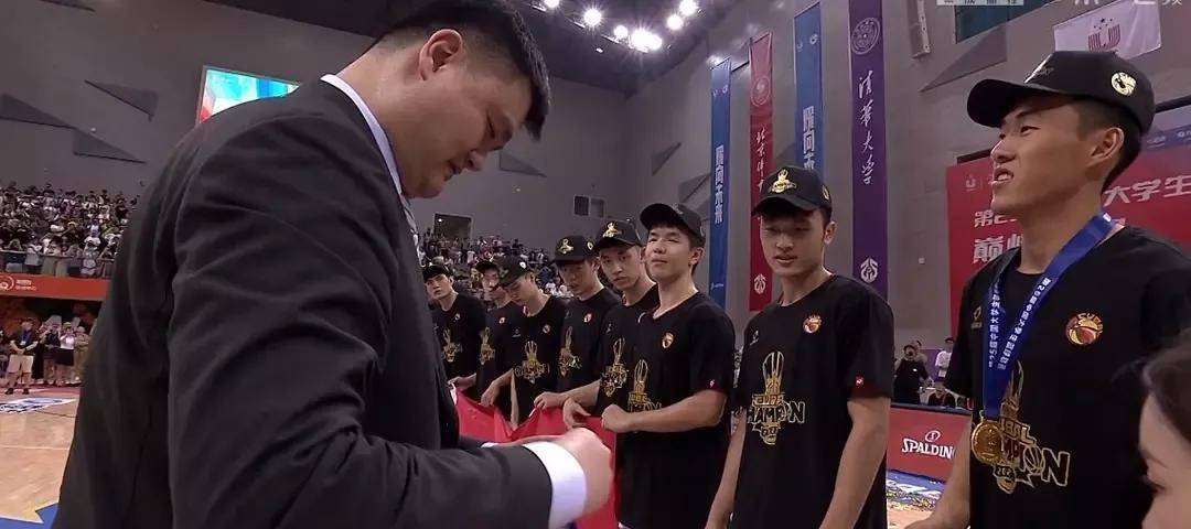 cba消息:姚明或遭廖家人陷害;李慕豪返回深圳;外援灭宏远回归_首钢