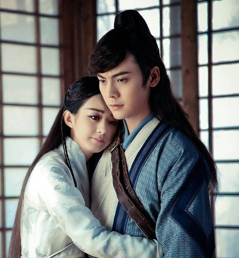 吴奇隆开了家公司,特意关照女儿赵丽颖,5年后赵丽颖赚回一套房_刘诗诗