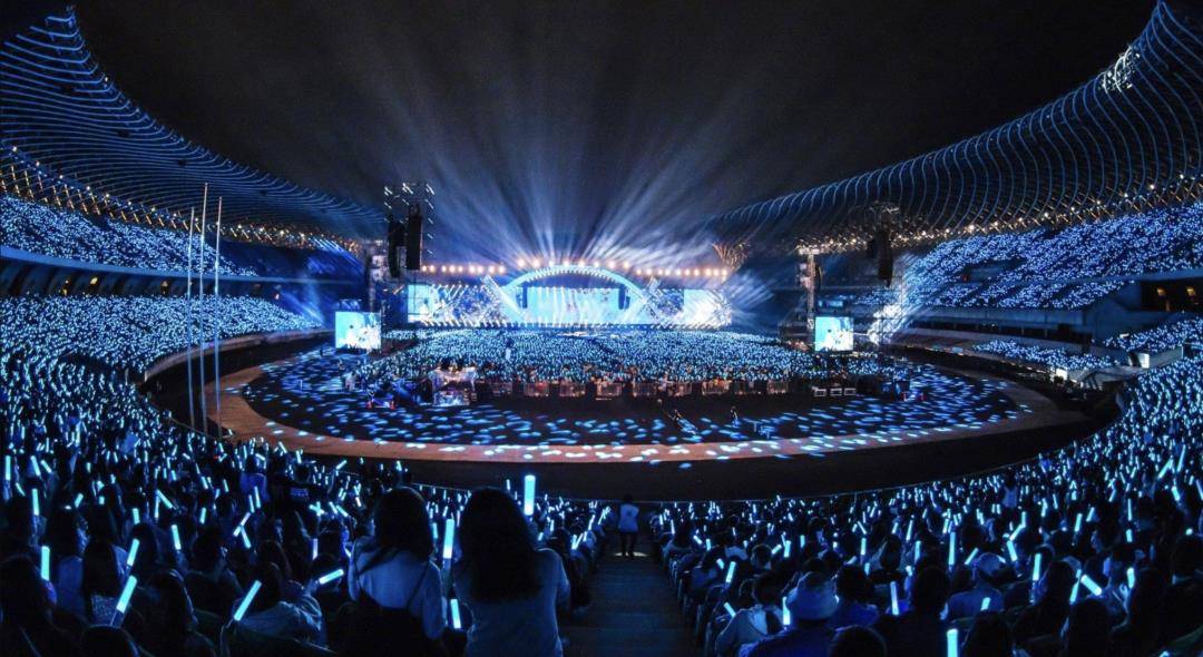 五月天演唱会,荧光棒溢价百倍,爆卖700万,谁在背后撑腰?