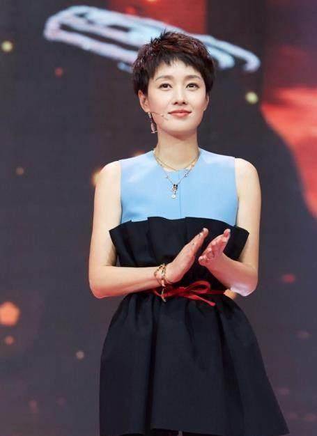 现在马伊琍和文章已经有2个女儿,而对于2个孩子的教育马伊琍在接受