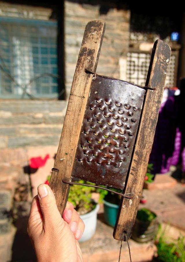 80年代常用的10种老物件,很多都不用了,你家还能找到吗?