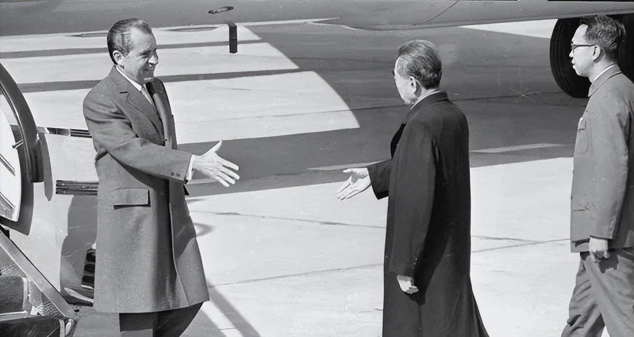 33年前,老布什访华获赠两辆自行车,后来他是怎么处理自行车的_北京