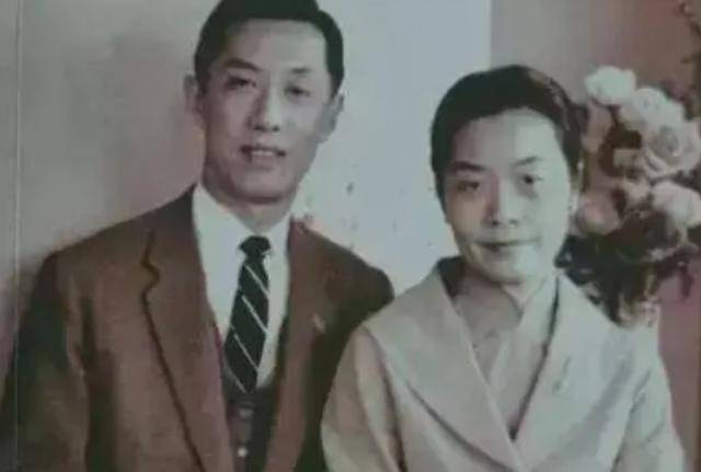 叶曼去往了辅仁大学,并且在学院里担任副教授,田宝岱则走向了政界