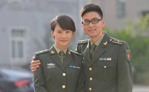 是《我是特种兵2》中的女一号,也就是何晨光的女朋友,在《我是特种兵2