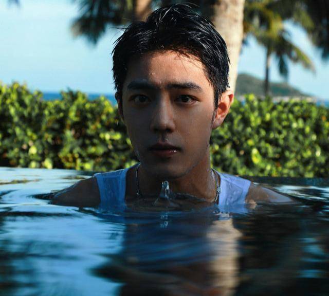 一人媚粉联动三方,王一博的动态总被嘲,粉丝只能保持无感_肖战_顶流