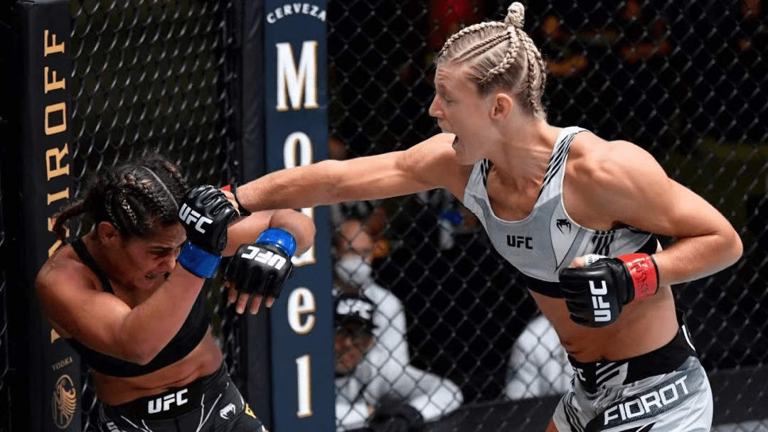 罗斯避战张伟丽?回归ufc却做出这样的决定!_比赛_罗伯特森_量级