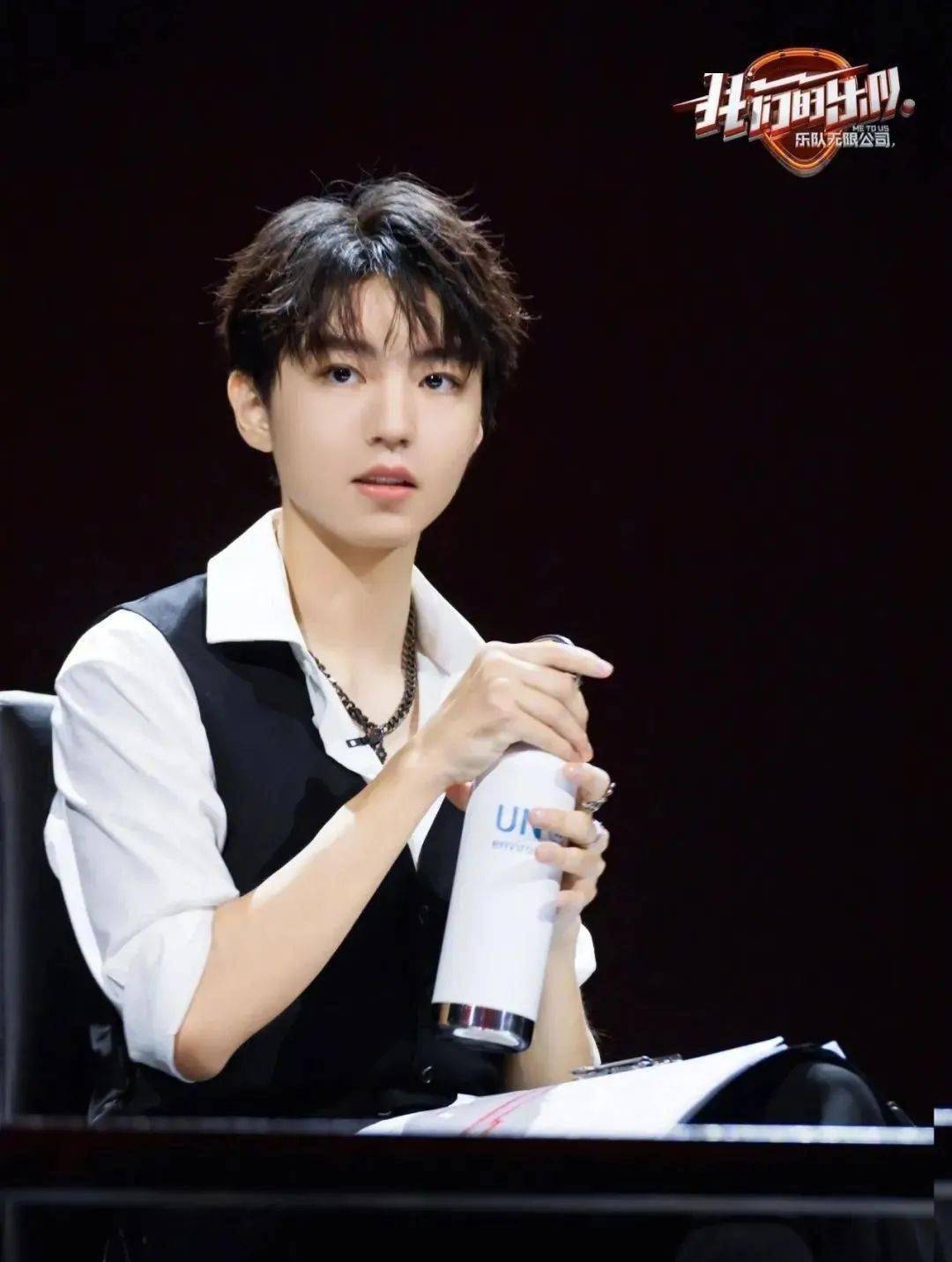 王俊凯_语言_质疑