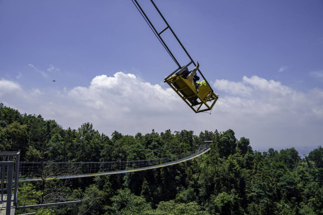 江西宜春的一座山上,藏着一个超好玩的游乐园,大人小孩都喜欢_山顶