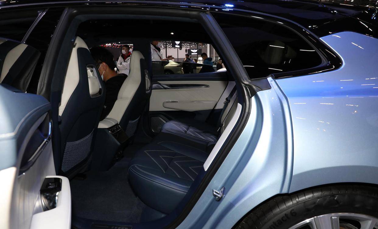 2023款极氪001 WE版 100kWh:展现科技感与豪华的电动汽车_搜狐汽车_搜狐网