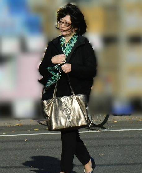 60岁山口百惠近照曝光,风韵犹存,为儿子将会复出?_日本_父亲_东京