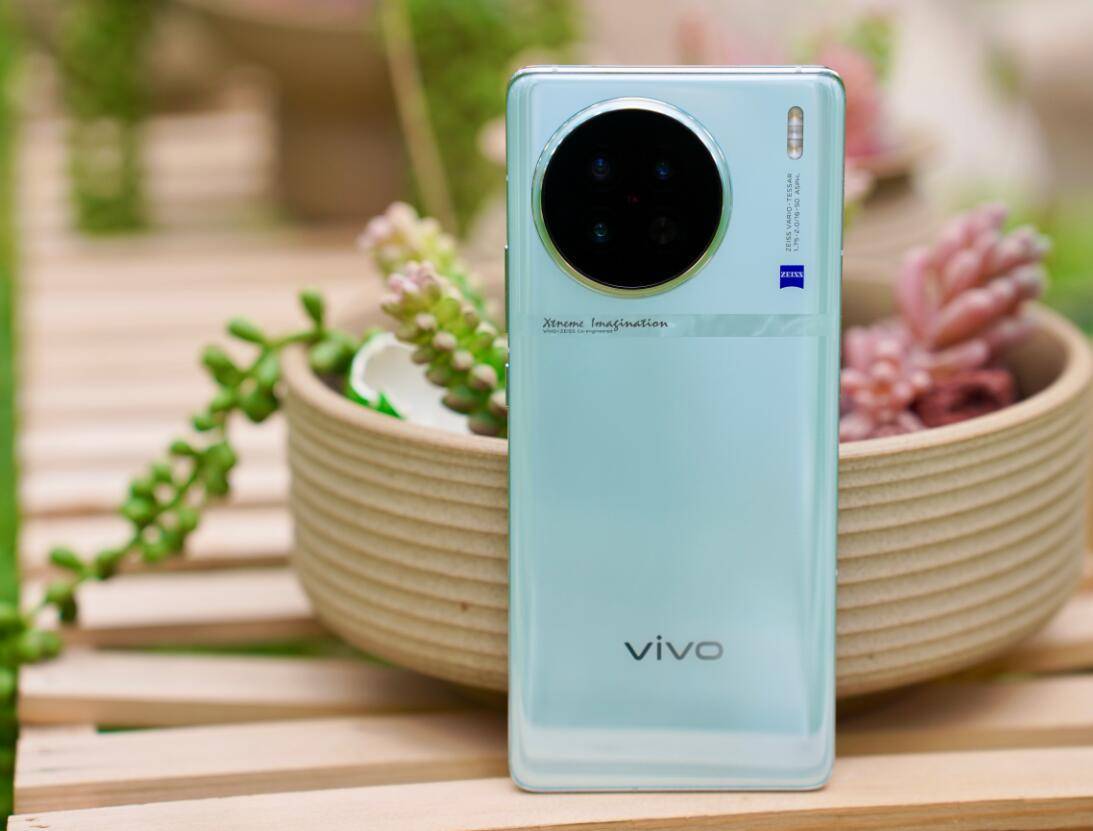 12gb 256gb仅4299元,vivo新款高端机价格亲民_方面_系列_支持